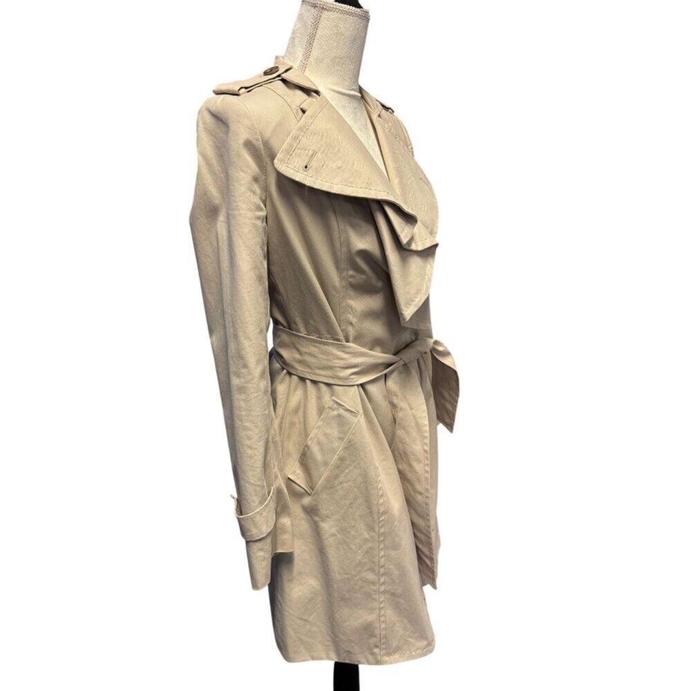 Diane Von Furstenberg Vintage Spy Ruffle Beige Belted Trench Coat Womens Size 4 - Picture 2 of 8